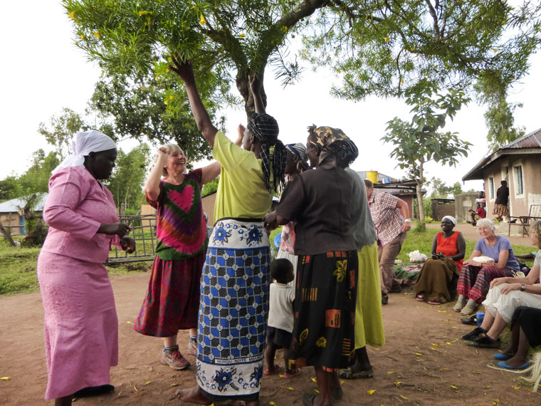 As Friends to Kenya - gemeinsam tanzen
