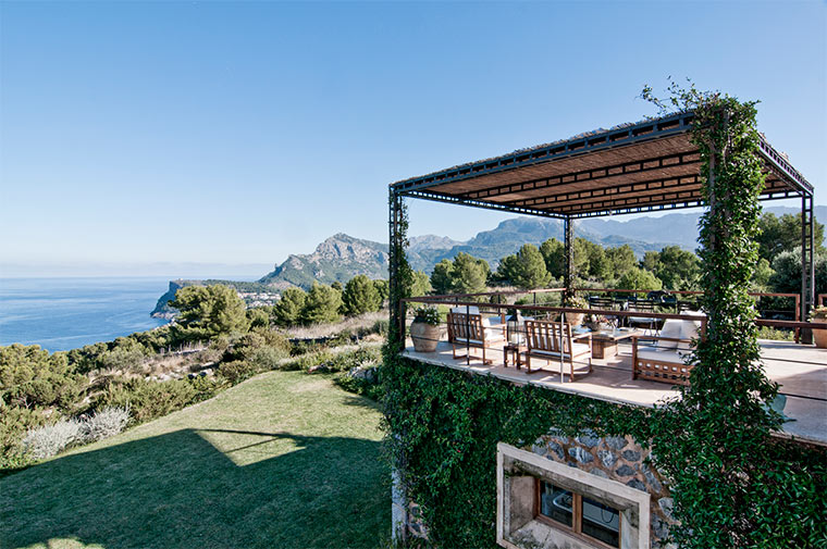 Terrasse mit Meerblick auf Mallorca