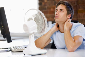 Hitze erschwert die Arbeit: da hilft nur Abkühlung.