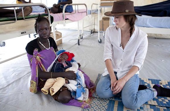 Keira Knightley startet gemeinsam mit Oxfam Spendenaufruf für Flüchtlingscamps im Südsudan