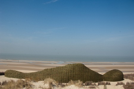Sandworm: Nachhaltige Kunst von Marco Casagrande.
