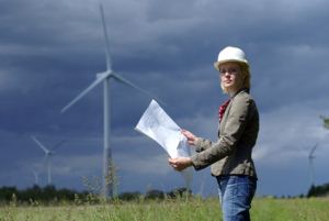 Erneuerbare Energien sorgen laut ZWE-Studie für mehr Arbeitsplätze.