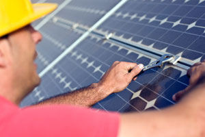 Eine Photovoltaik-Anlage liefert umweltfreundlichen Strom.