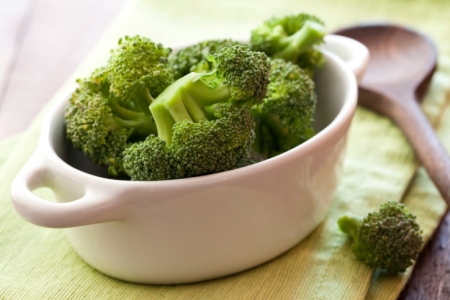 Gesund essen: Brokkoli ist gesund und Rezept für Cremesuppe