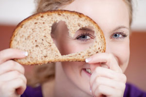Selbstemachtes Brot ist gesund und schmeckt besser als gekauftes.