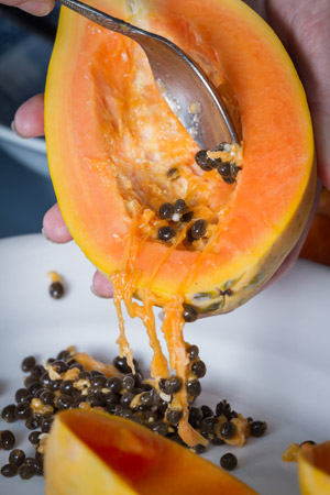 Wunderfucht Papaya - die Power steckt im Kern
