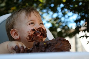 Schokolade schmeckt schon den Kleinsten. © TABITHA BLUE/iStock/Thinkstock