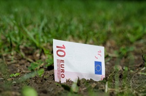 Grünes Geld © matsilvan/iStock/Thinkstock