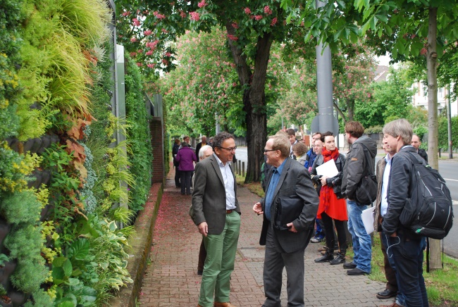 Vertical Gardening: Längste Fassadenbegrünung der Welt für Frankfurt