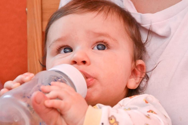 Rückruf von Lactalis Baby-Milchnahrung nun auch in Deutschland