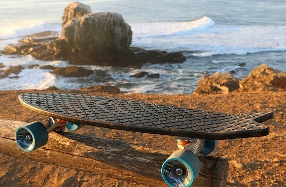 Upcycling-Recycling-Design für die Straße: Bureo Skateboards aus alten Fischernetzen