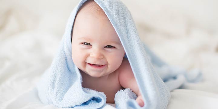 Die ersten Tage mit dem Baby – alle Tipps & Infos