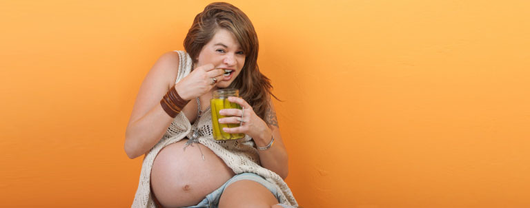 Die scheinbar typischen Essgewohnheiten einer Schwangeren ©iStockphotos